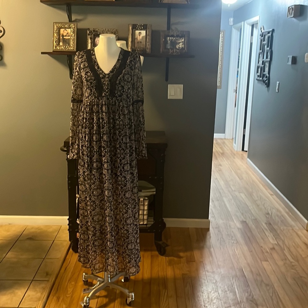 Beautiful summer maxi dress with sheer sleeves size S